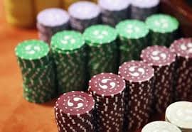 Comparison of different slot game themes and features available on 577bte platform